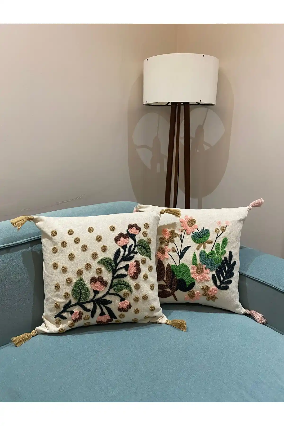 Kırlent Takımı Seçimi ile Ev Dekorasyonunuzu Geliştirin ve Şıklık Katın