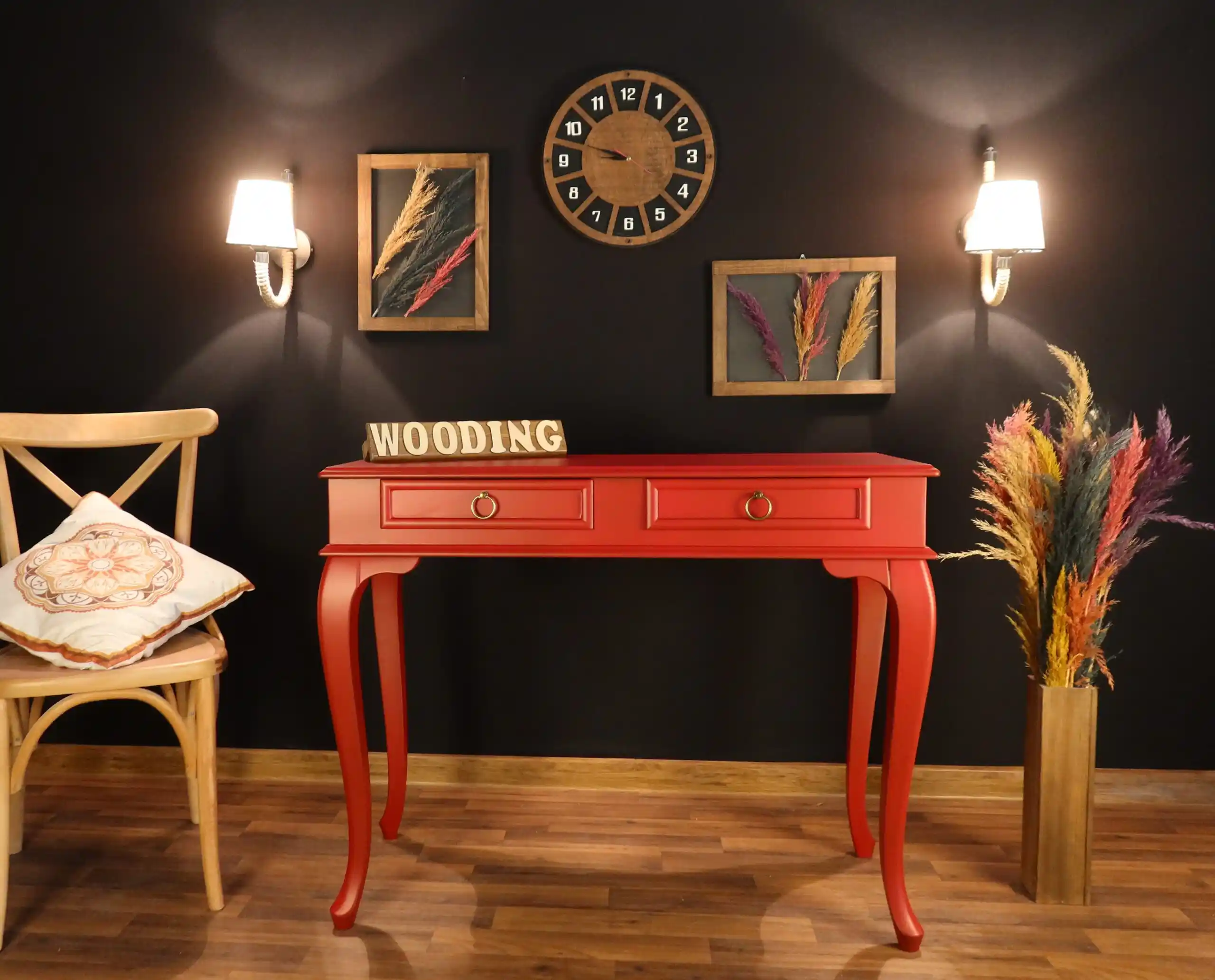 Kırmızı Dresuar ile Evinize Şıklık Katmanın Yolları ve Dekorasyon İpuçları