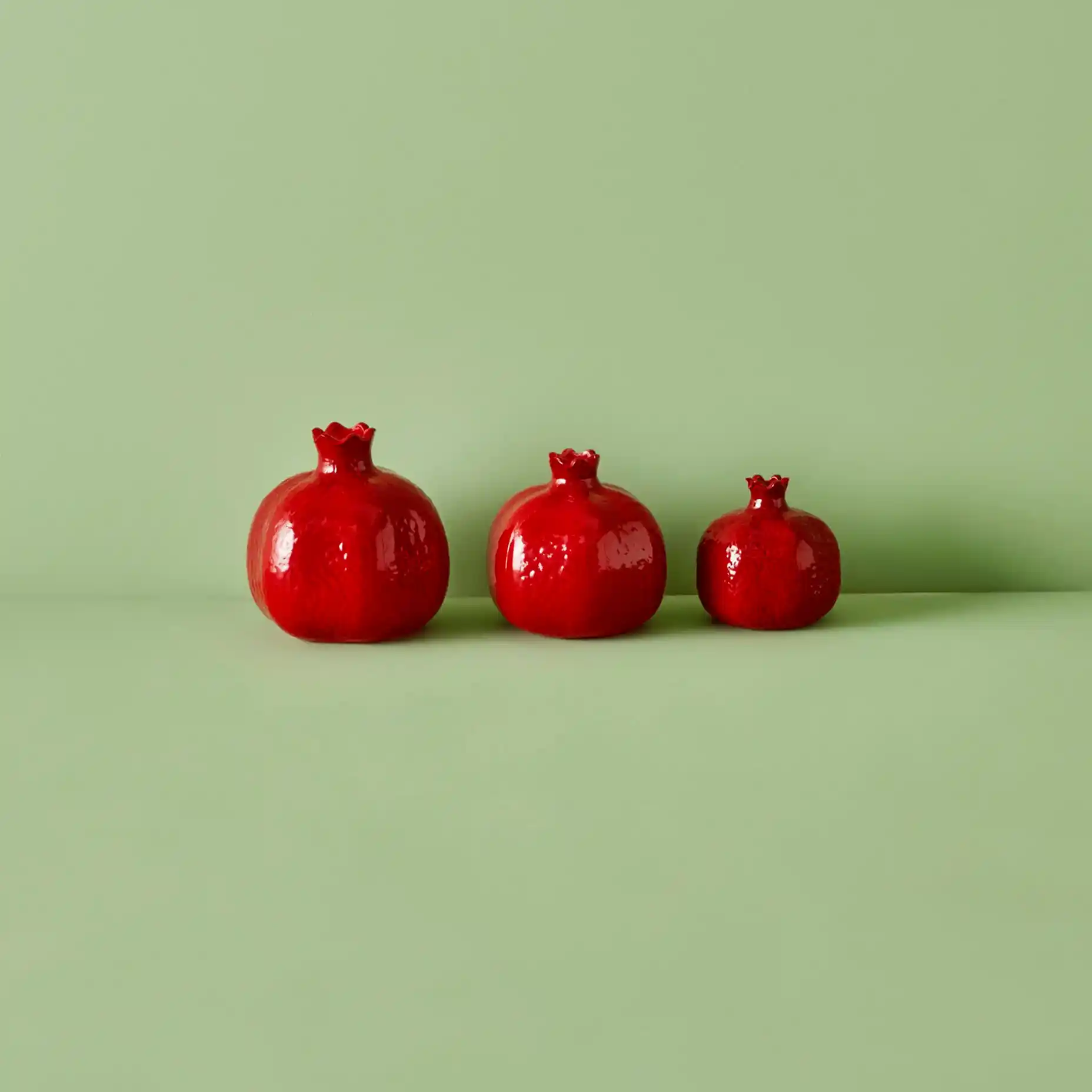 Kırmızı Obje Kullanımıyla Mekanlara Enerji ve Şıklık Katma Rehberi