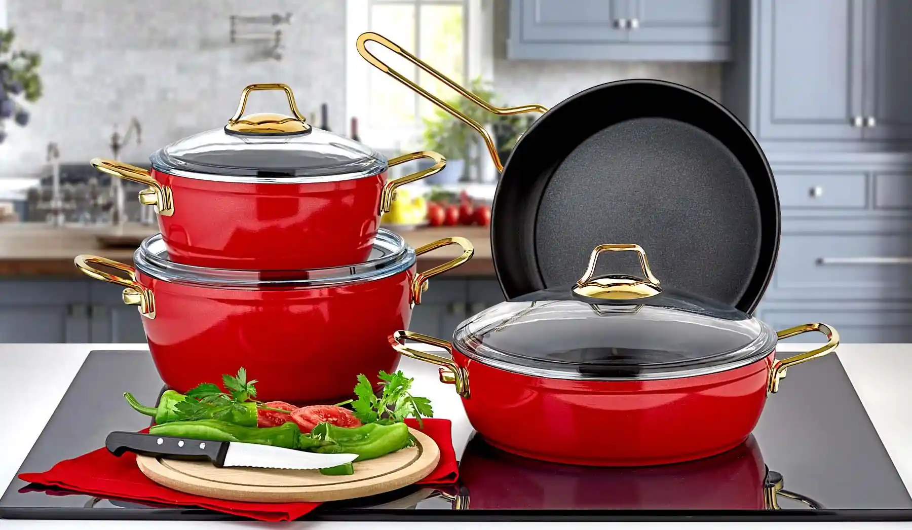 Kırmızı Tencere Setleri ile Mutfakta Şıklık ve İşlevselliği Artırma Yöntemleri