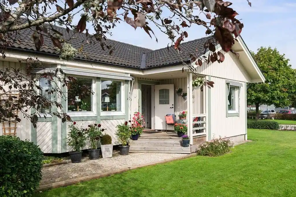 Kış Bahçesi Tasarımı ve Dekorasyon Rehberi: Estetik ve Fonksiyonel Alanlar Oluşturma