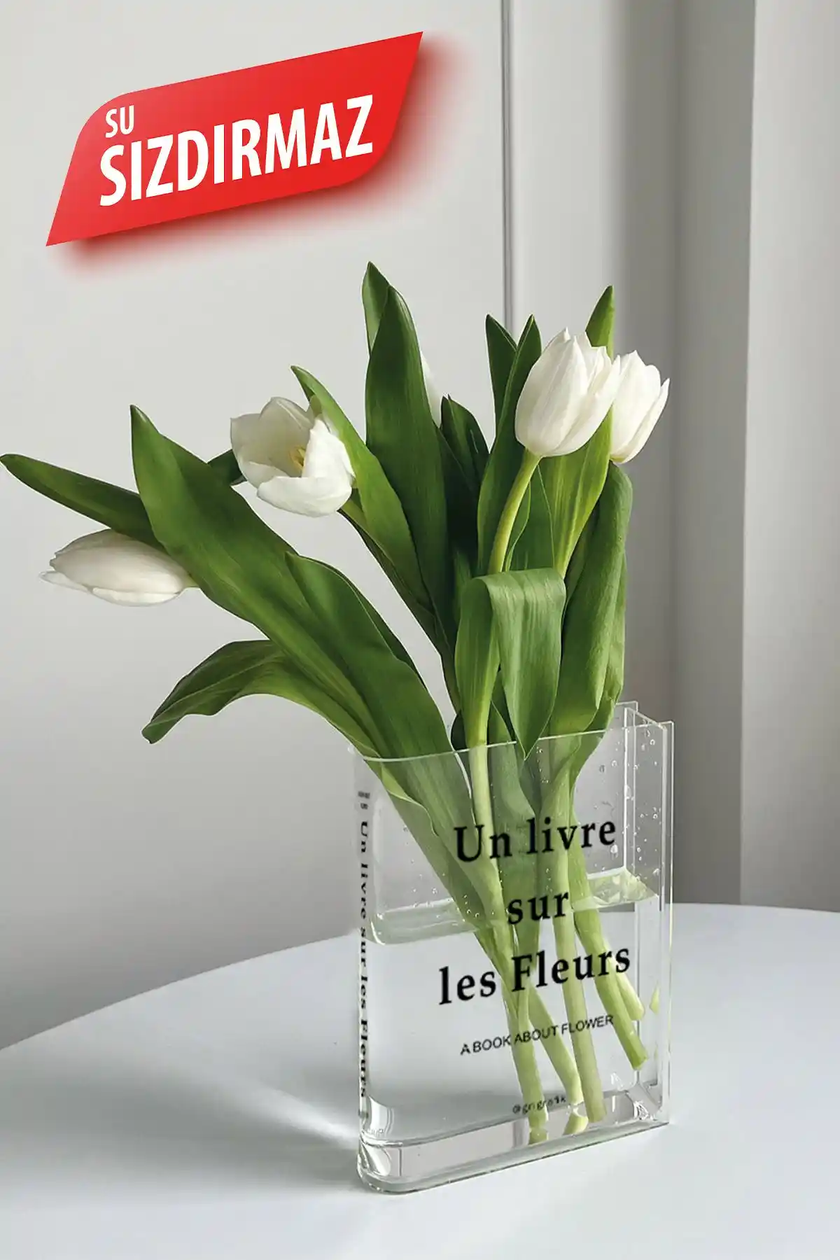 Kitap Vazo Dekorasyonu: Şıklık ve Anlamın Birleştiği Modern İç Mekan Çözümleri