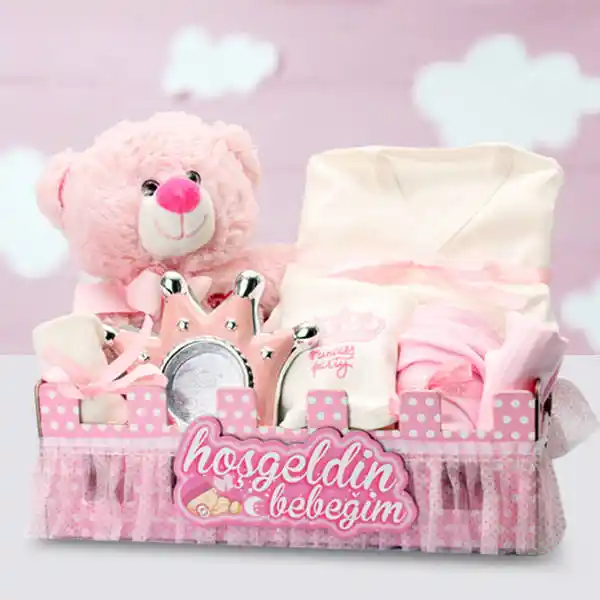 Kız Bebek Hediye Sepetleri ile Dekorasyonda Şıklık ve Anlam Bir Arada