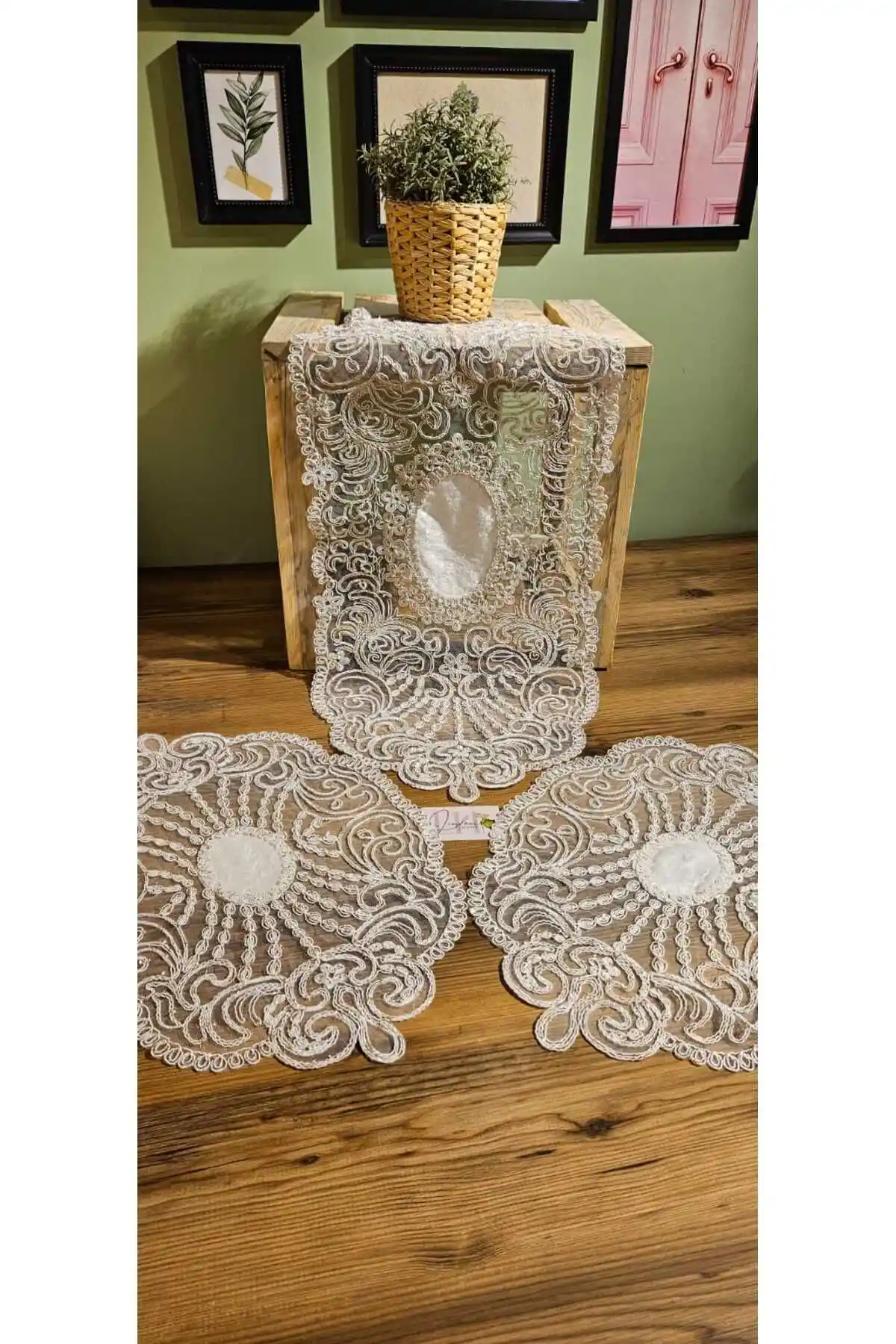 Konsol Örtüsü ile Dekorasyonda Şıklık ve Fonksiyonellik Artırma Yöntemleri