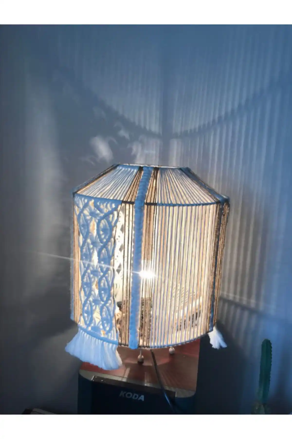 Köşe Abajur Seçimi ve Dekorasyonda Kullanım İpuçları