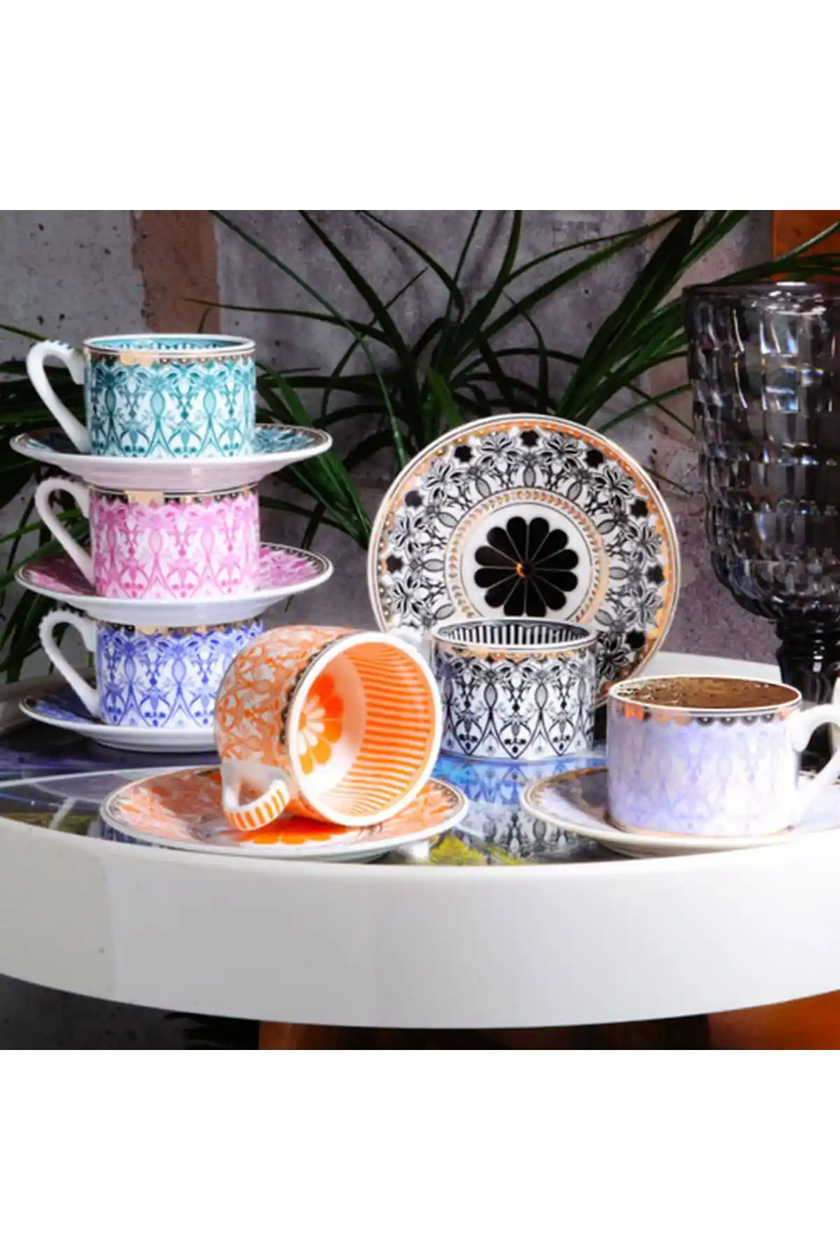 Kosova Porselen Dekorasyonunda Zarafet ve Şıklığın Simgesi Anlamlı ve Modern Kullanım Rehberi