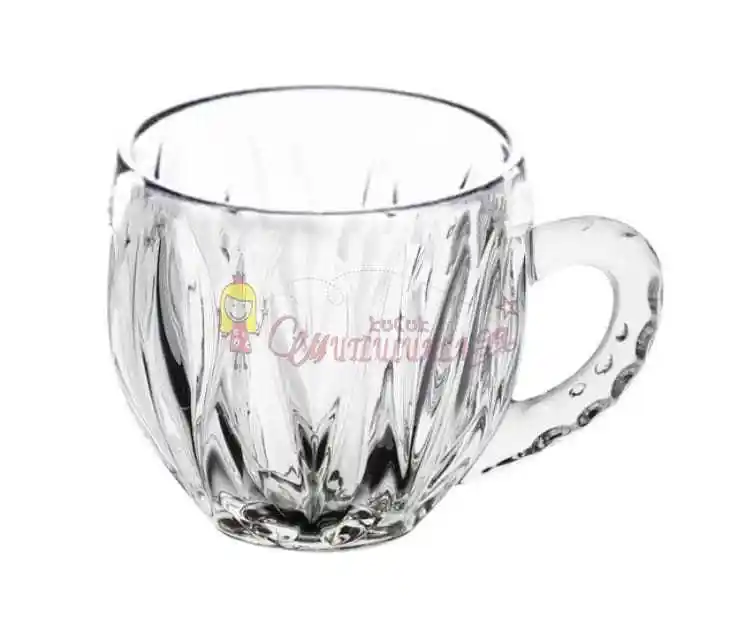 Kristal Kulplu Çay Bardağı ile Dekorasyonda Şıklık ve İşlevsellik Rehberi