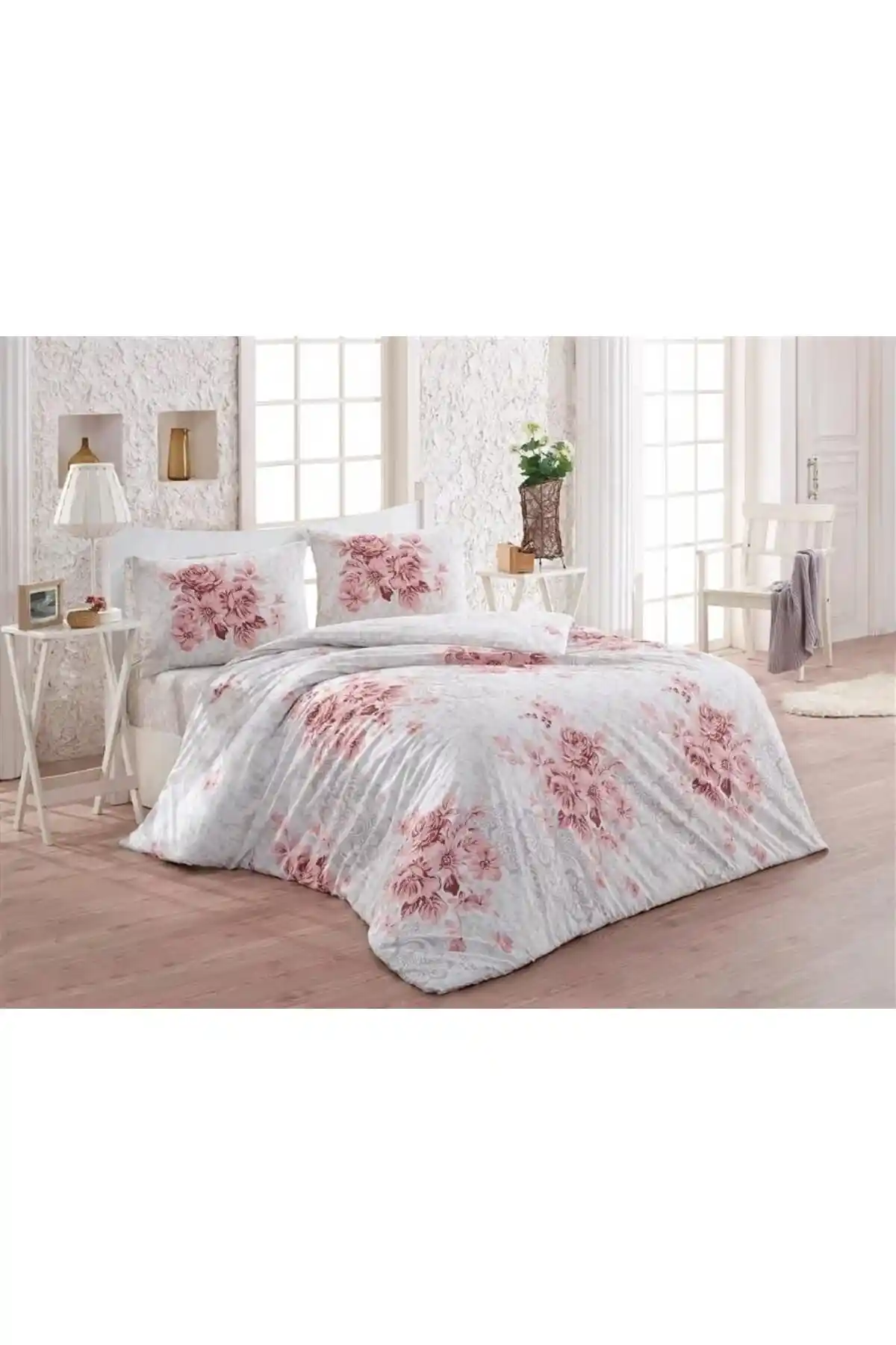 Kristal Nevresim Takımlarıyla Yatak Odası Dekorasyonunda Şıklık ve Zarafet Yaratın