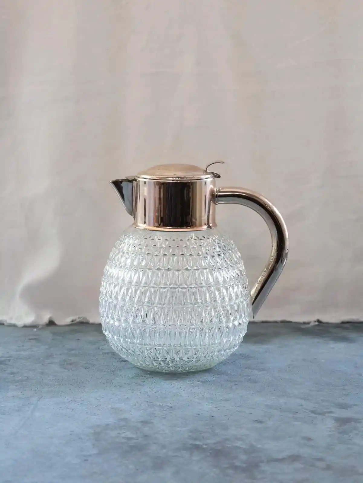 Kristal Sürahi ile Dekorasyonda Zarafet ve Şıklık Yaratmanın Yolları