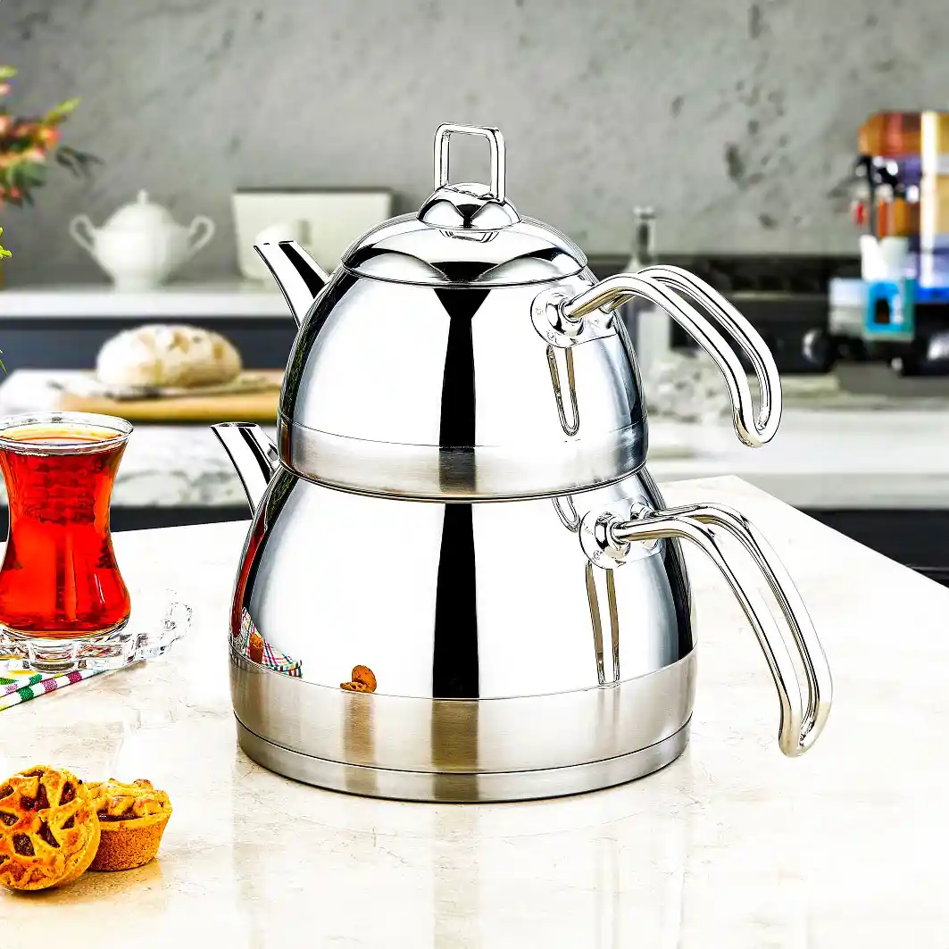 Küçük Boy Çaydanlıklar ile Dekorasyonda Şıklık ve Fonksiyonellik Sağlama Rehberi