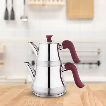 Küçük Çaydanlık Dekorasyonunda Estetik ve İşlevselliğin Birleşimi