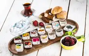 Küçük Kahvaltılıkların Dekorasyonda Kullanımı ve Estetik Çözümler