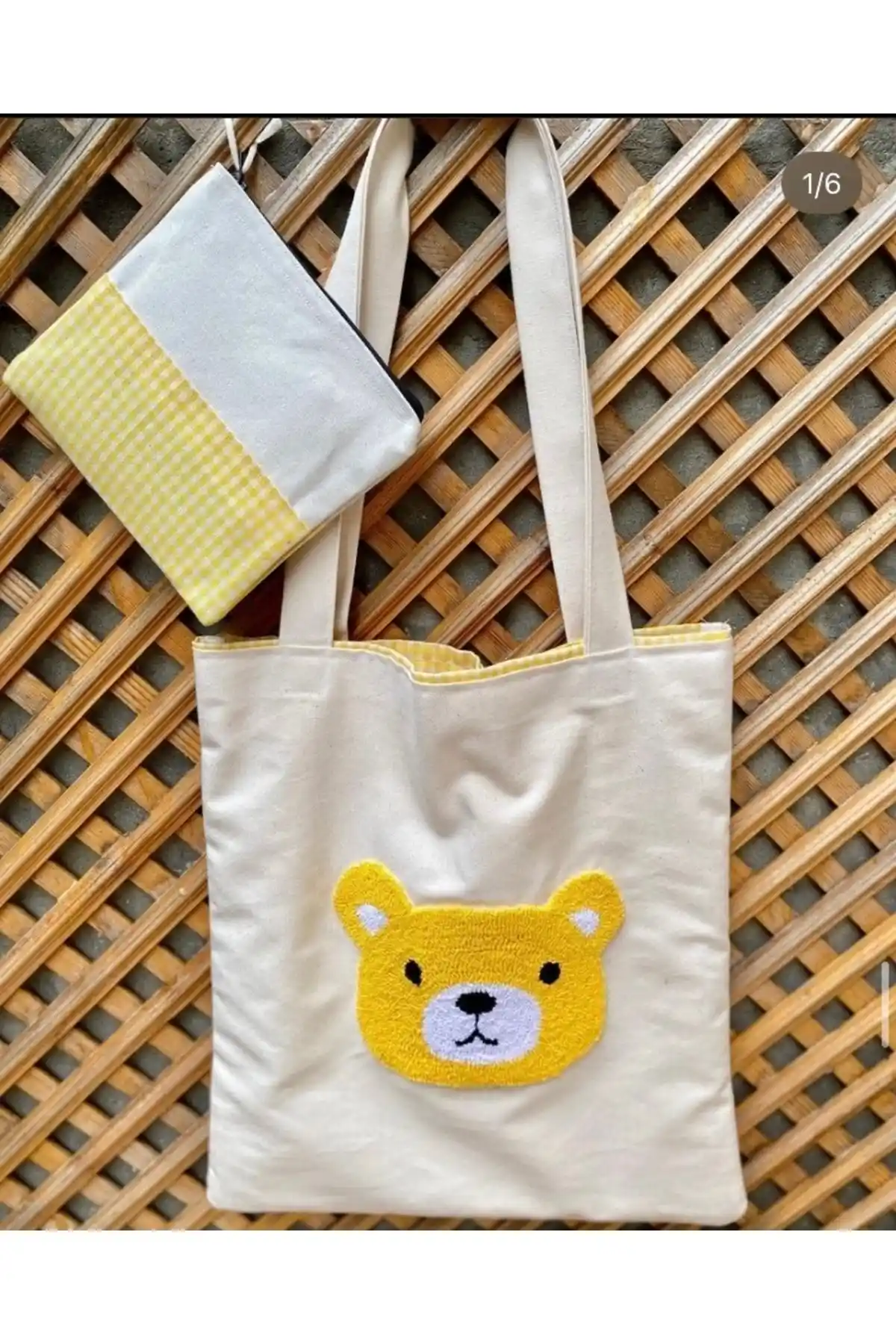 Küçük Kol Çantası ile Dekorasyonda Şıklık ve Fonksiyonellik Nasıl Sağlanır