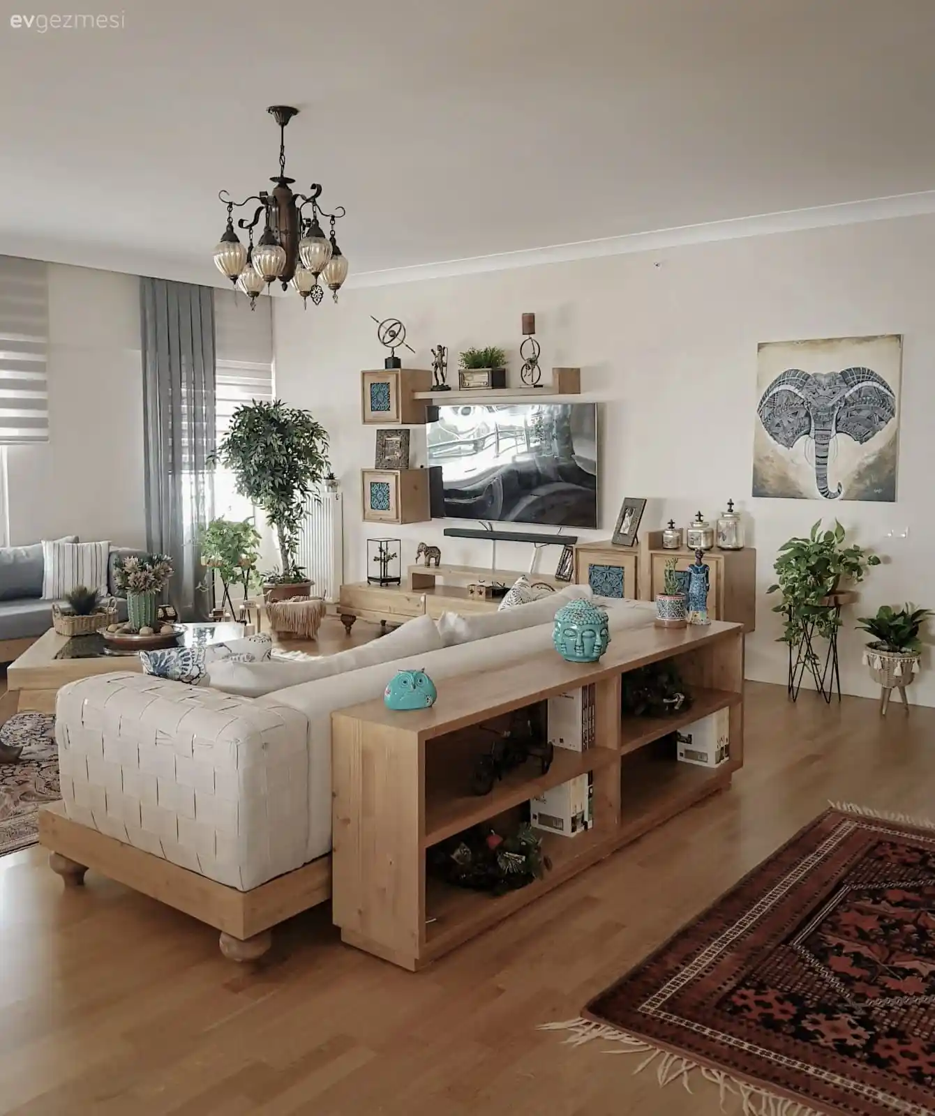 Küçük Oturma Odası Dekorasyonu: Alanı Verimli Kullanmak ve Estetik Yaratmak