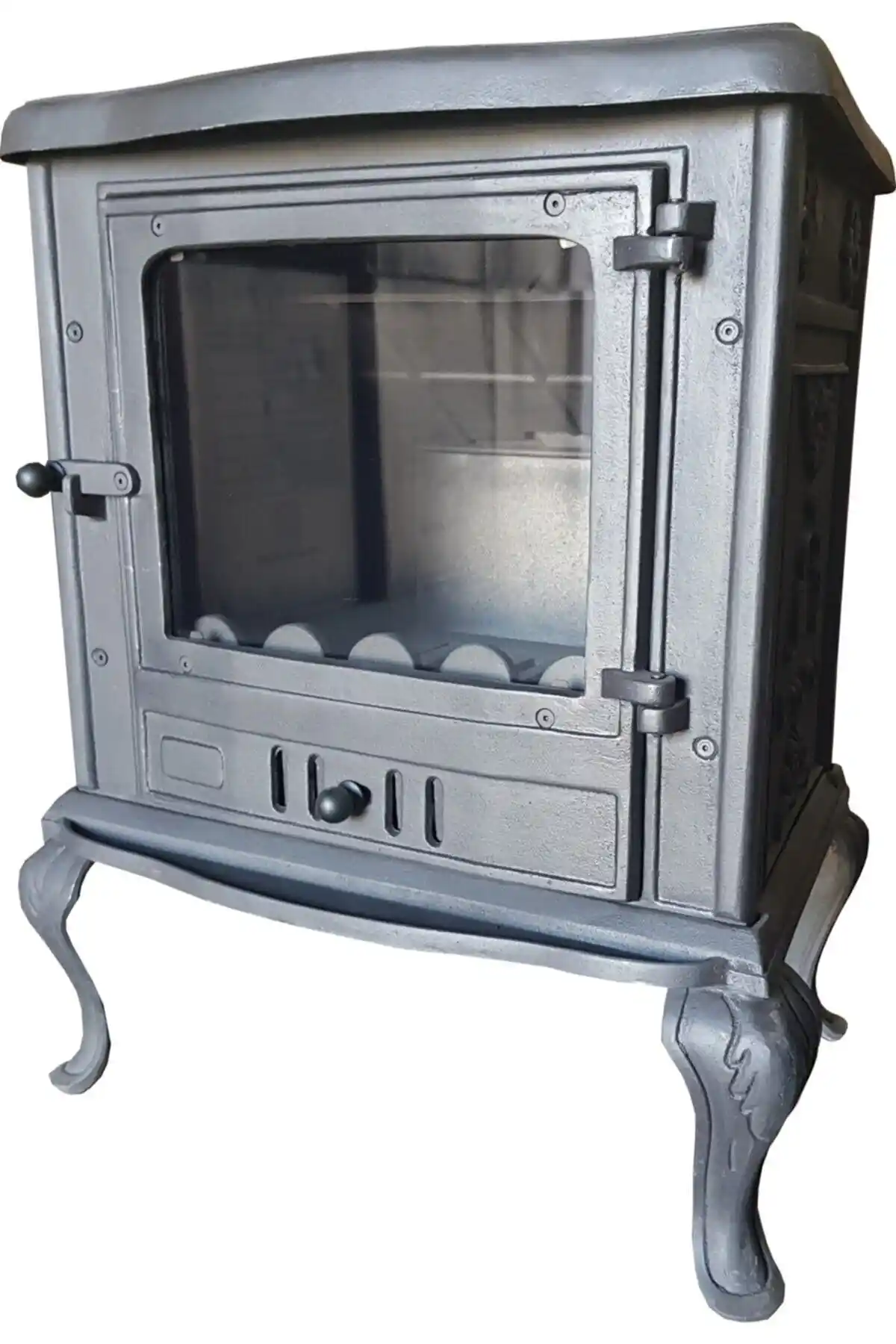 Küçük Şömine Dekorasyon İpuçları ve Sıcak Atmosfer Yaratma Yöntemleri