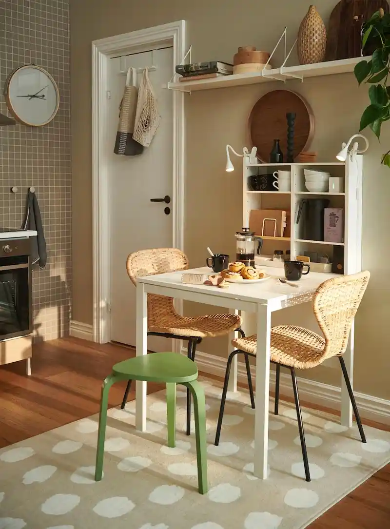 Küçük Yemek Masası Modelleri ve Dekorasyon İpuçlarıyla Alanınızı Genişletin