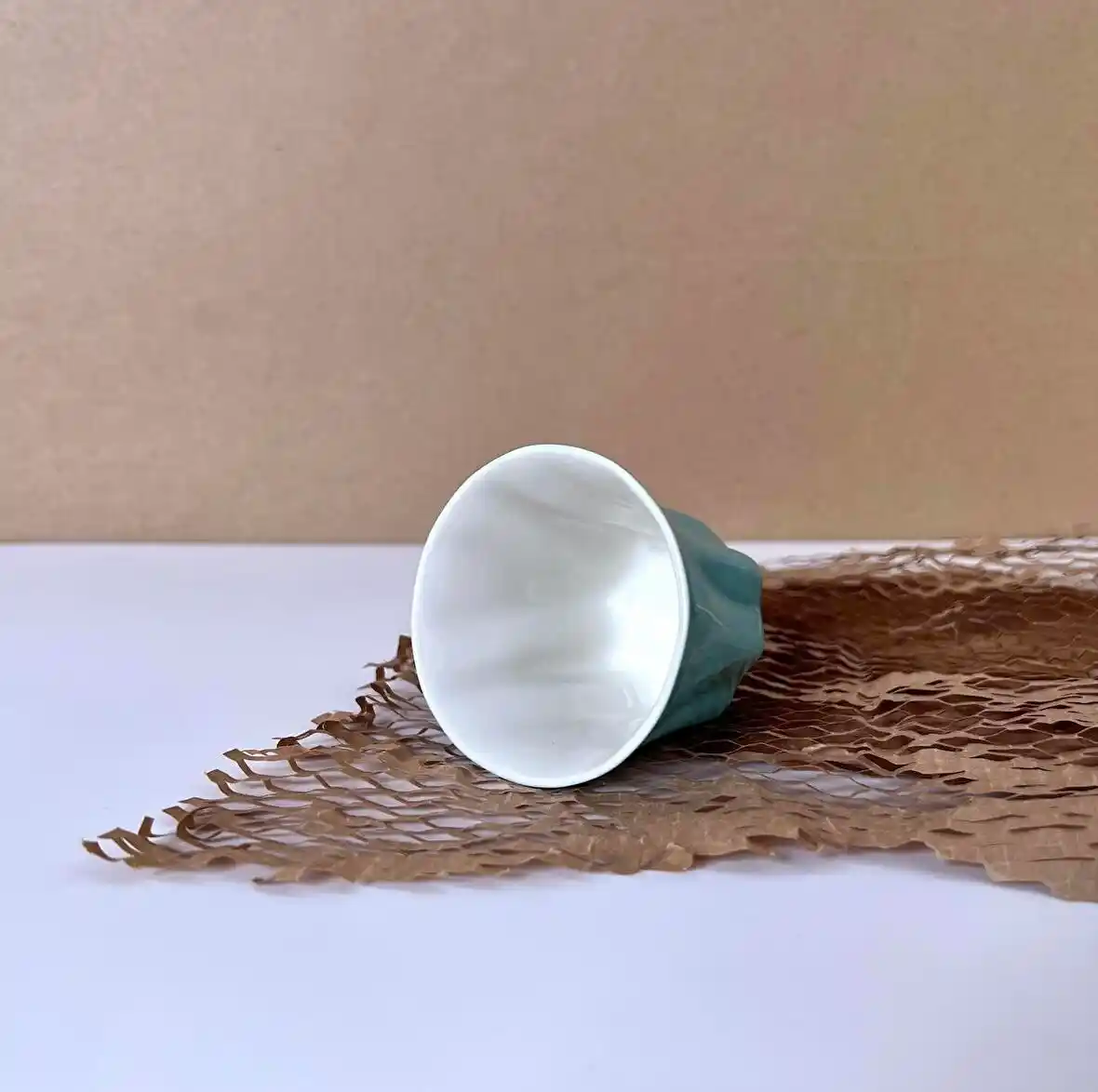 Kulpsuz Espresso Fincanları ile Modern Dekorasyon ve Fonksiyonellik İpuçları