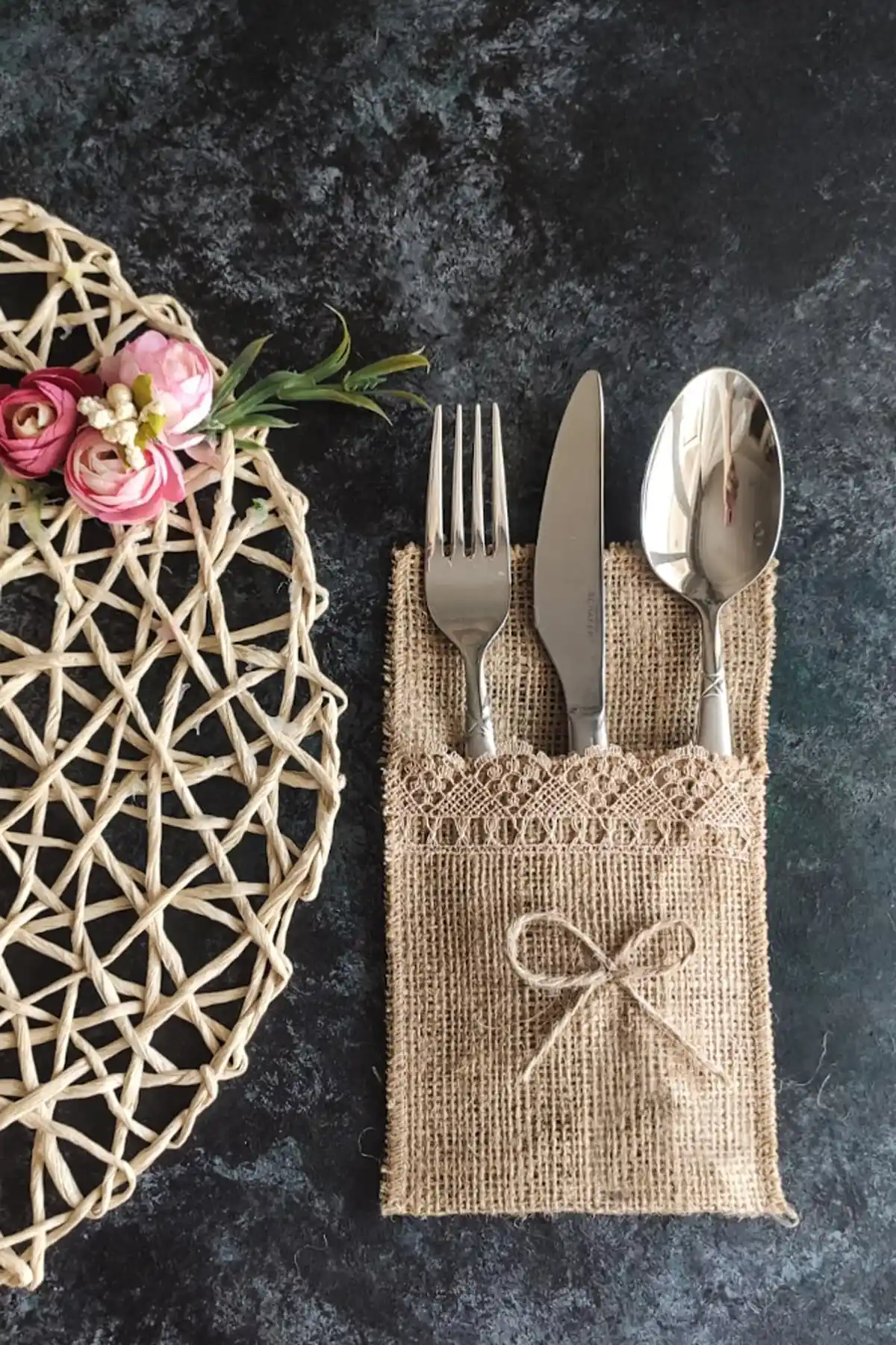 Kumaş Servis Peçeteleri ile Masa Dekorasyonunda Şıklığın Detaylardaki Gücü