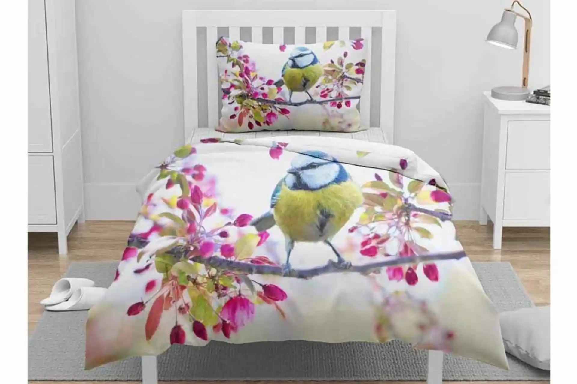 Kuşlu Nevresim Takımı ile Yatak Odası Dekorasyonunda Şıklık ve Huzur