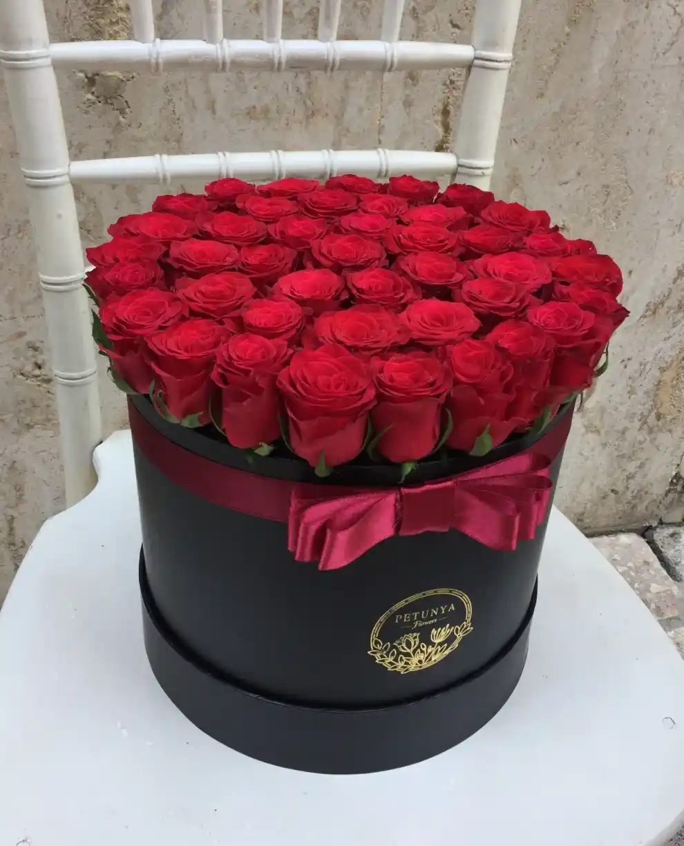 Kutu Çiçek Modelleri ve Dekorasyonda Kullanım İpuçları