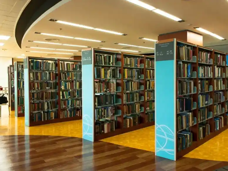 Kütüphane Raflarıyla Dekorasyonda Şıklık ve İşlevsellik Sağlayan Modern Çözümler