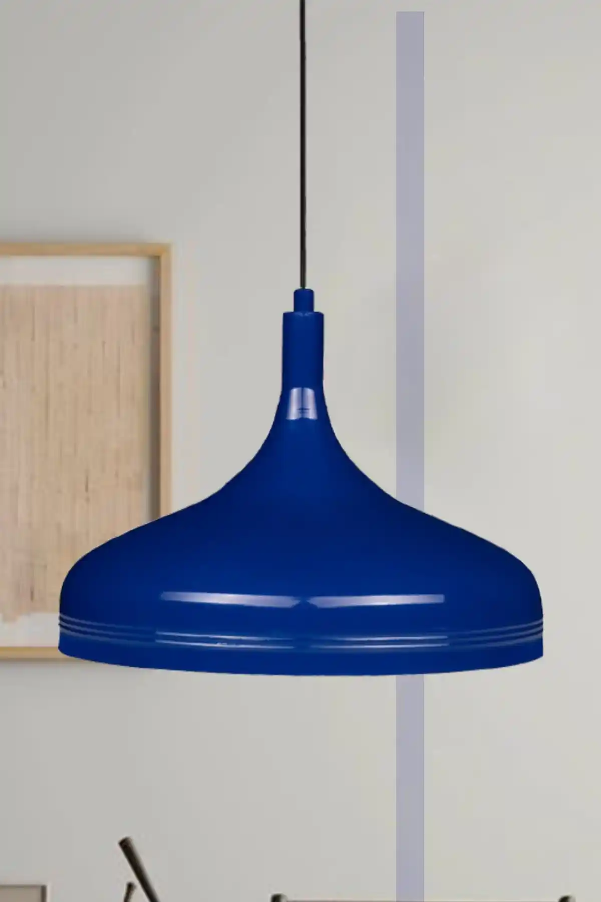 Lacivert Avize ile Dekorasyonunuza Zarif ve Modern Bir Dokunuş Katın