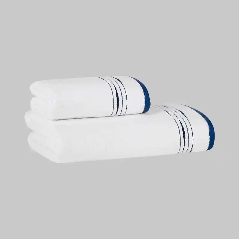 Lacivert Havlu Dekorasyonda Şıklık ve Fonksiyonelliğin En İyi Seçeneği