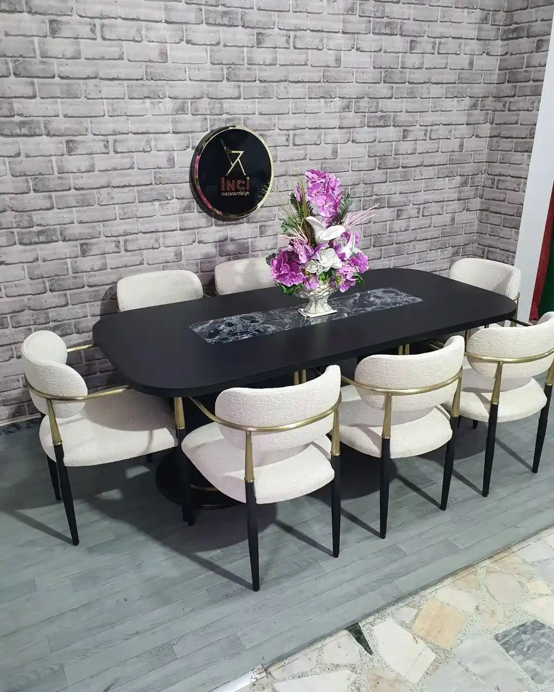 Lake Masa Modelleriyle Modern ve Şık Mekanlar Yaratmanın Yolları