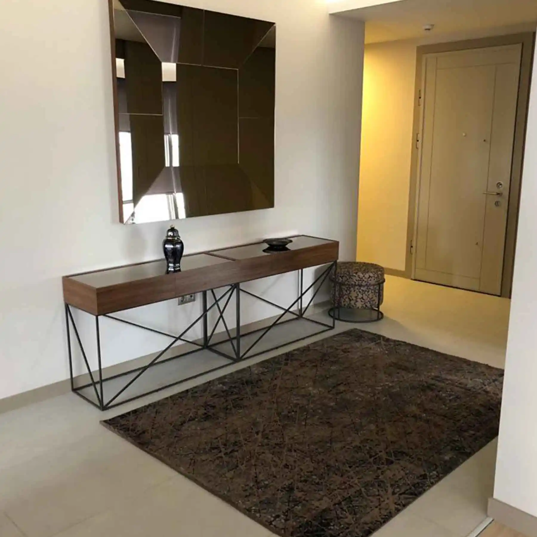 Lazzoni Dresuar: Modern ve Şık Tasarımlarla Dekorasyonunuza Zarif Dokunuşlar