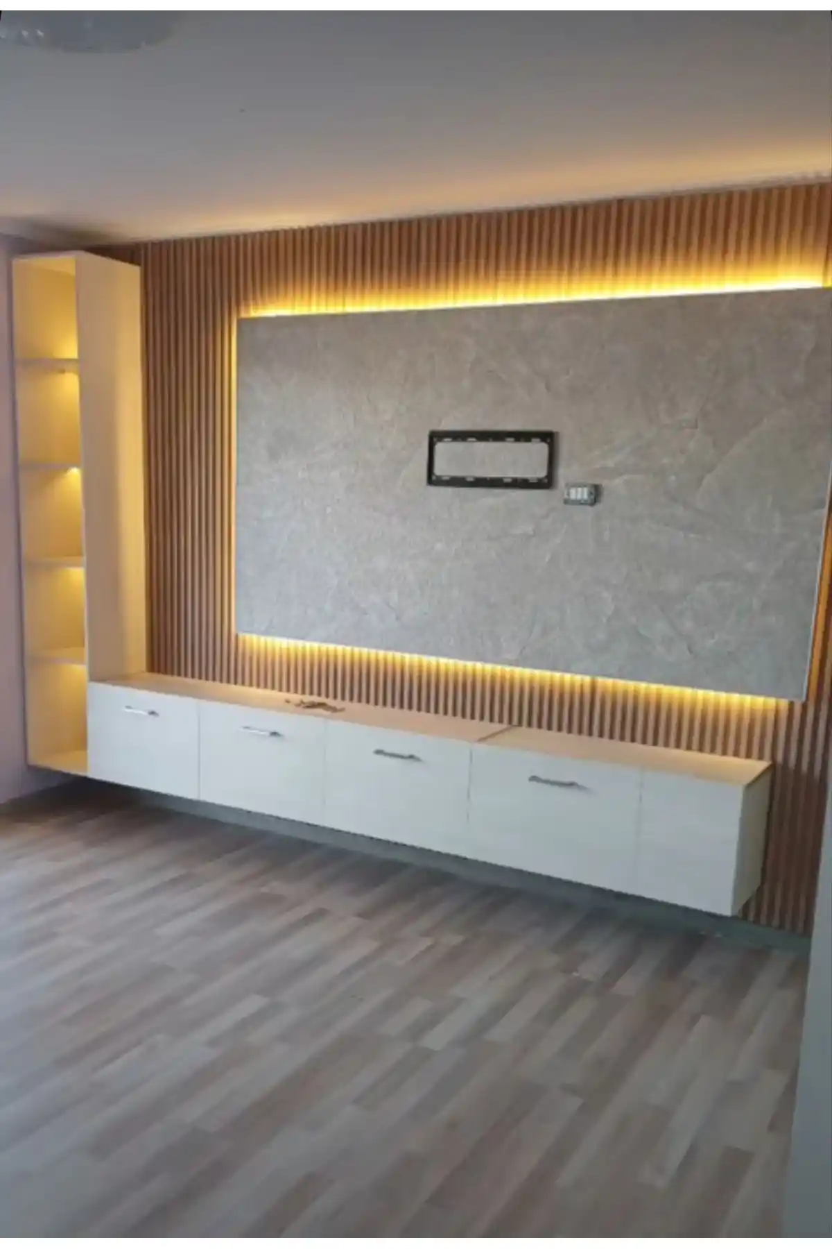 LED'li TV Ünitesi ile Modern ve Şık Dekorasyon Çözümleri