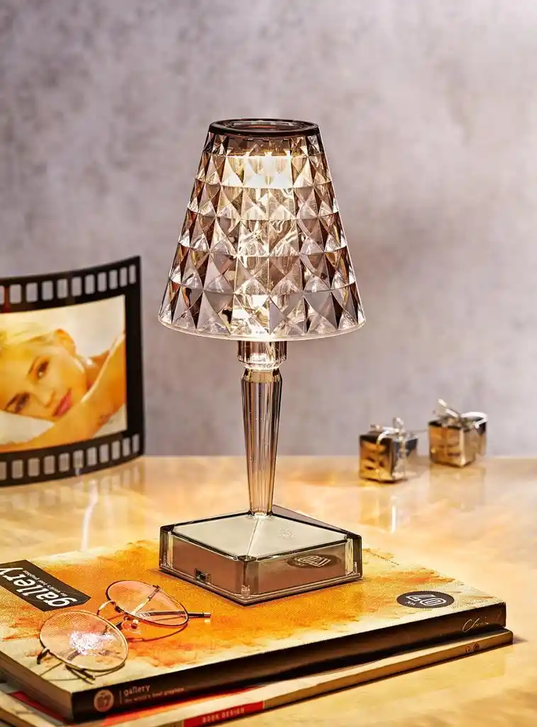 Ledli Dekoratif Aydınlatma ile Mekânlarınızı Modern ve Şık Hale Getirin