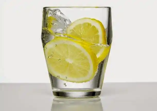 Limonlu Bardak Dekorasyonunda Canlılık ve Doğallık Katmanın Yolları