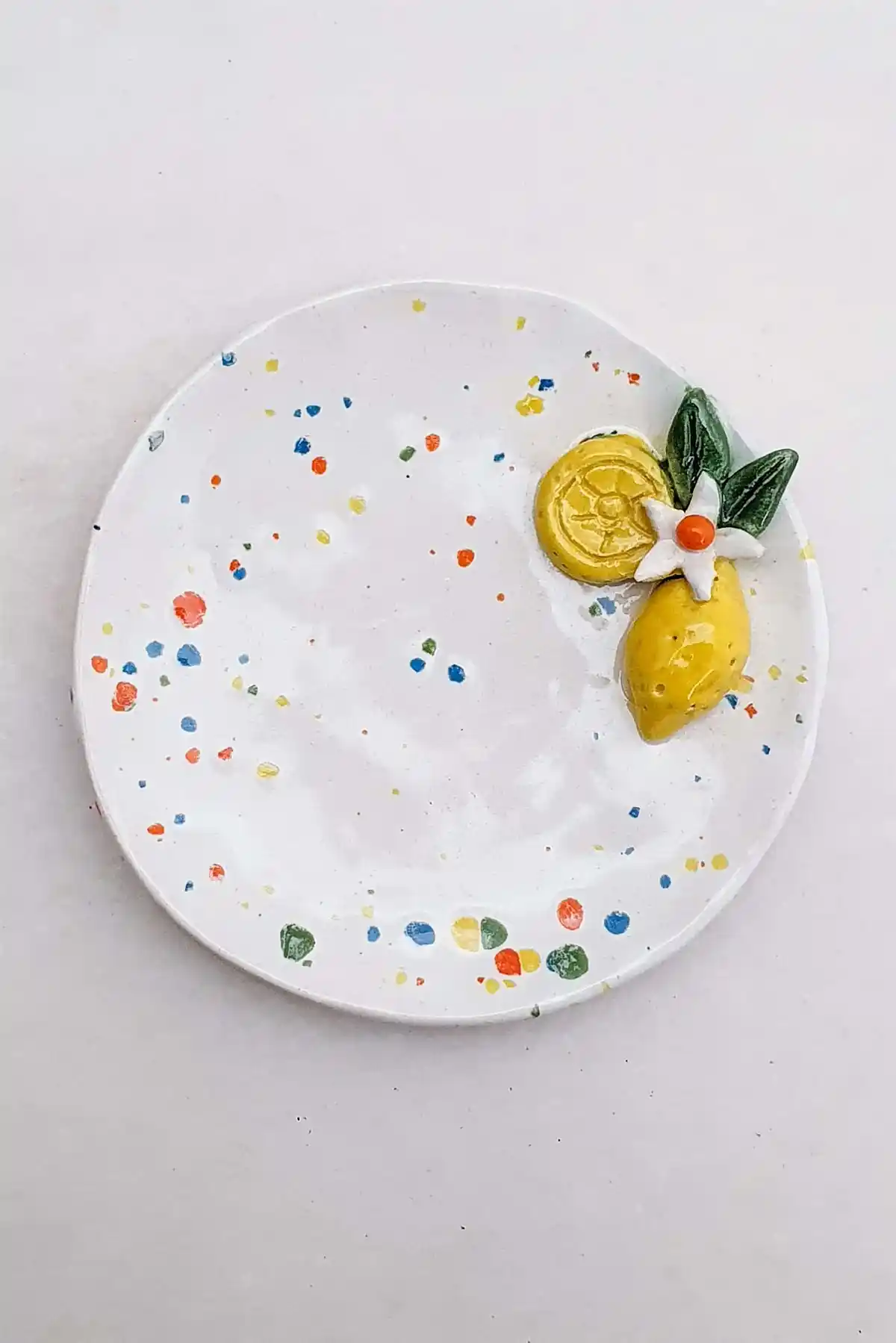 Limonlu Tabak Dekorasyonu: Evinize Ferah ve Şık Bir Dokunuş Sağlayan İpuçları