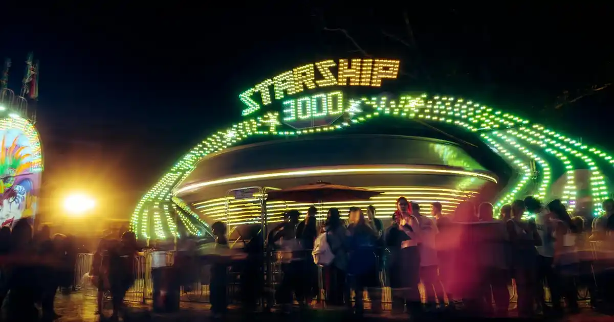 Lisiyantus Buketleriyle Dekorasyonda Zarif ve Modern Dokunuşlar