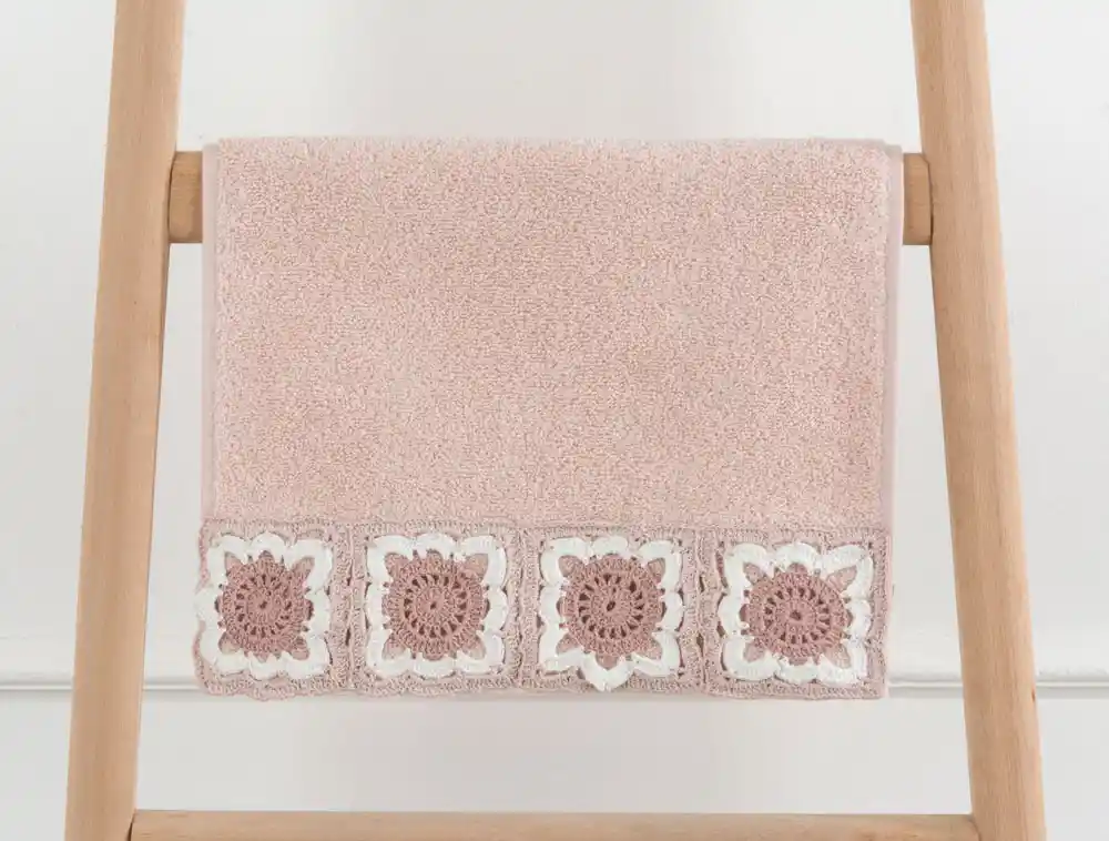 Madam Coco Havlu Koleksiyonu ile Dekorasyon ve Konforu Bir Arada Sunan Şık Seçenekler