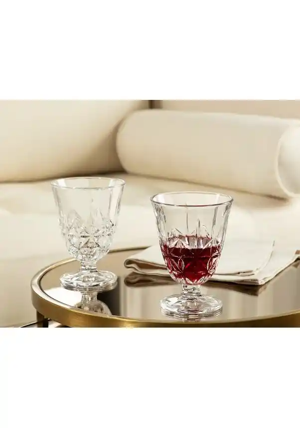 Madame Coco Ayaklı Bardak: Modern Dekorasyonda Şıklık ve Fonksiyonellik Sağlayan Seçenekler