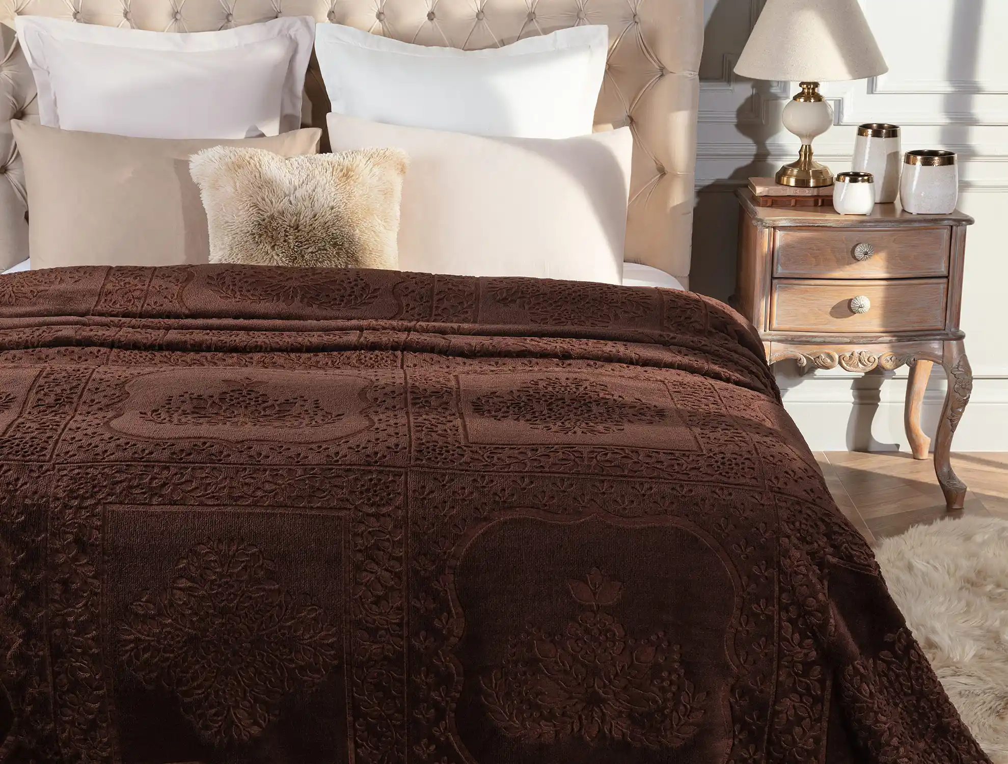 Madame Coco Geyikli Battaniye ile Ev Dekorasyonunda Zarif ve Sıcak Atmosfer Yaratma