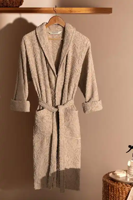 Madame Coco Kadın Bornozlarıyla Ev Dekorasyonunda Şıklık ve Konforun Buluşması