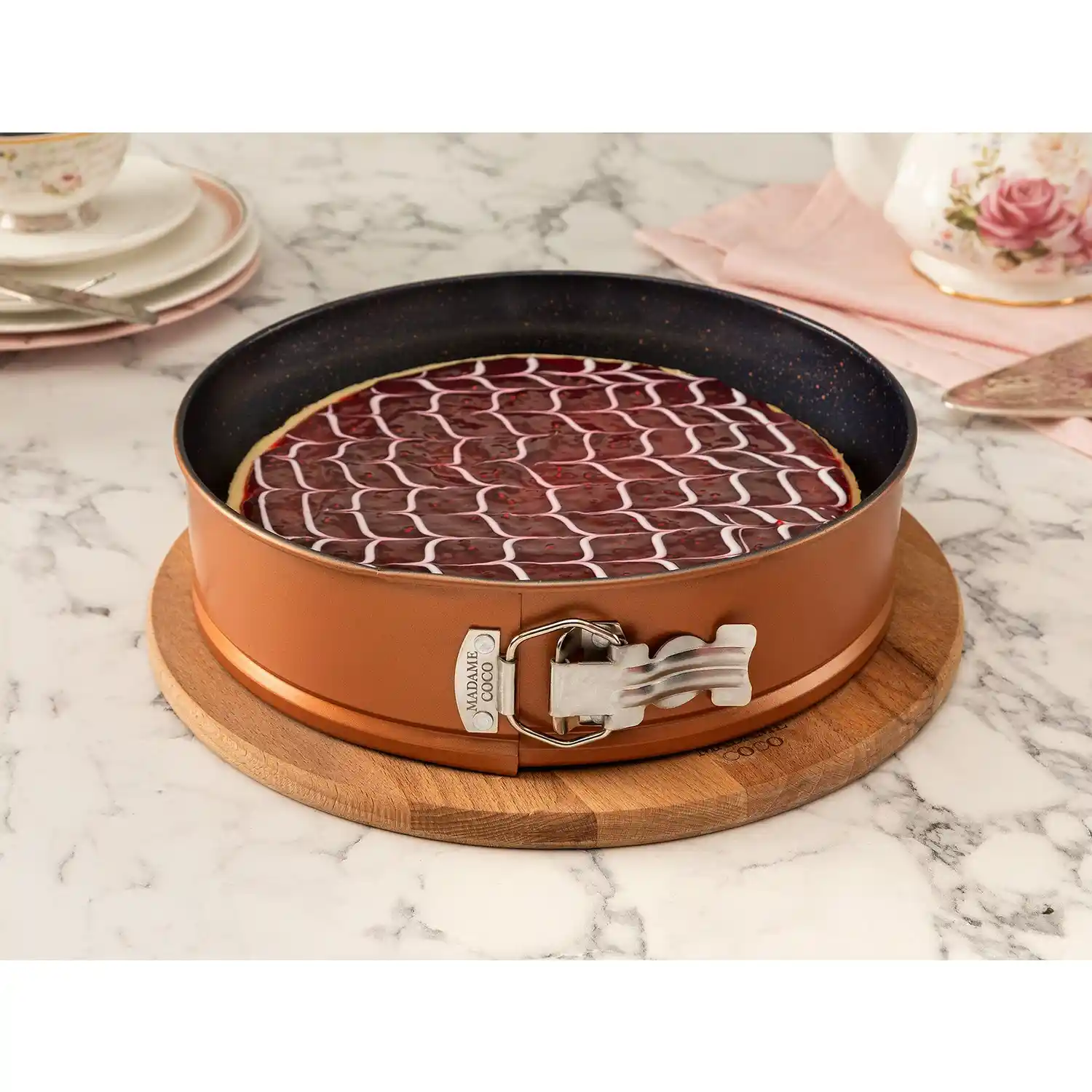 Madame Coco Kek Kalıpları ile Mutfakta Estetik ve Pratik Çözümler Sunar