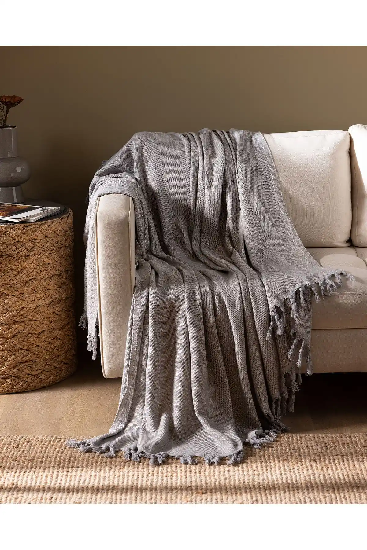 Madame Coco Koltuk Şalları ile Ev Dekorasyonunda Zarif ve Fonksiyonel Dokunuşlar