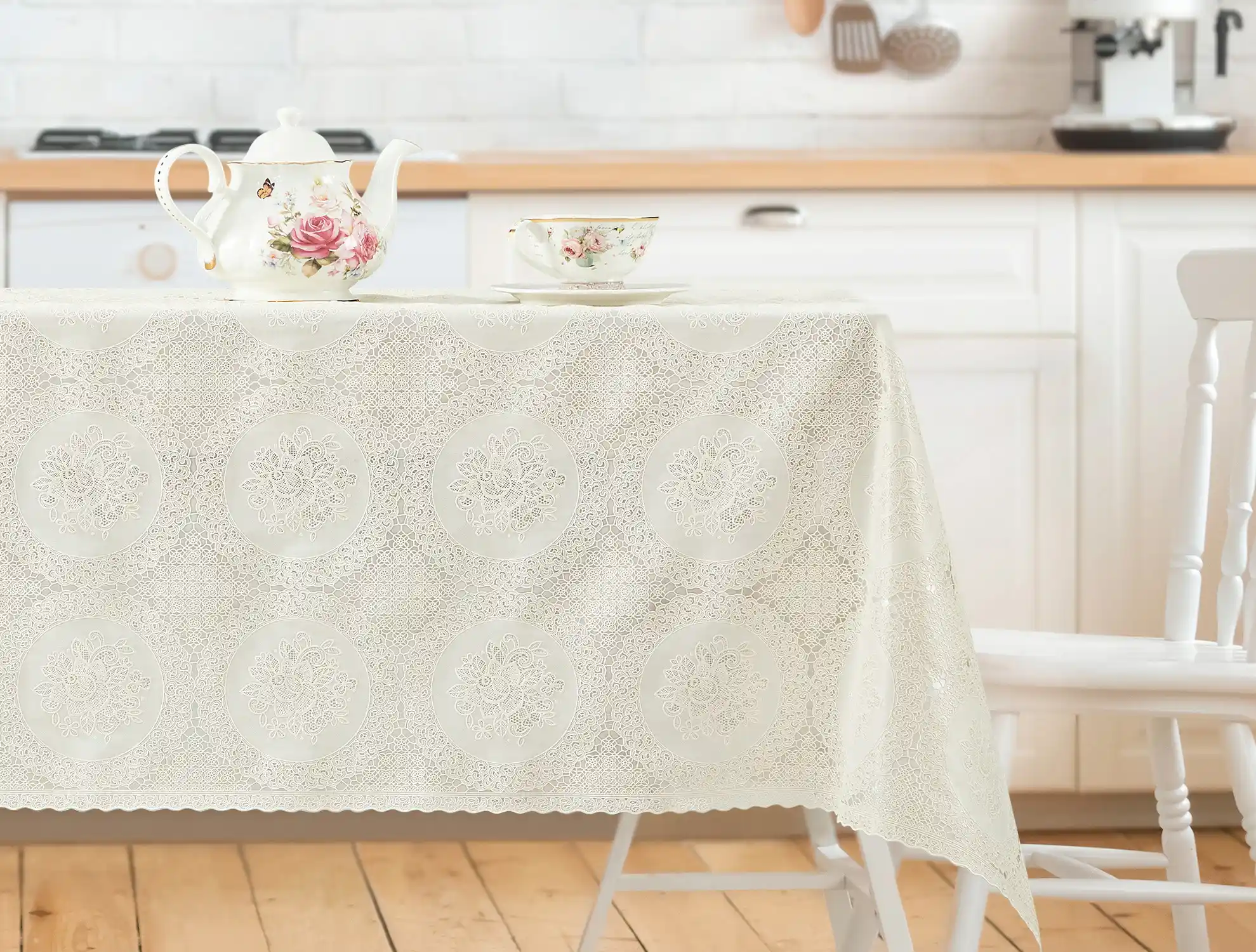 Madame Coco Masa Örtüsü ile Dekorasyonda Şıklık ve Fonksiyonellik Sağlayın