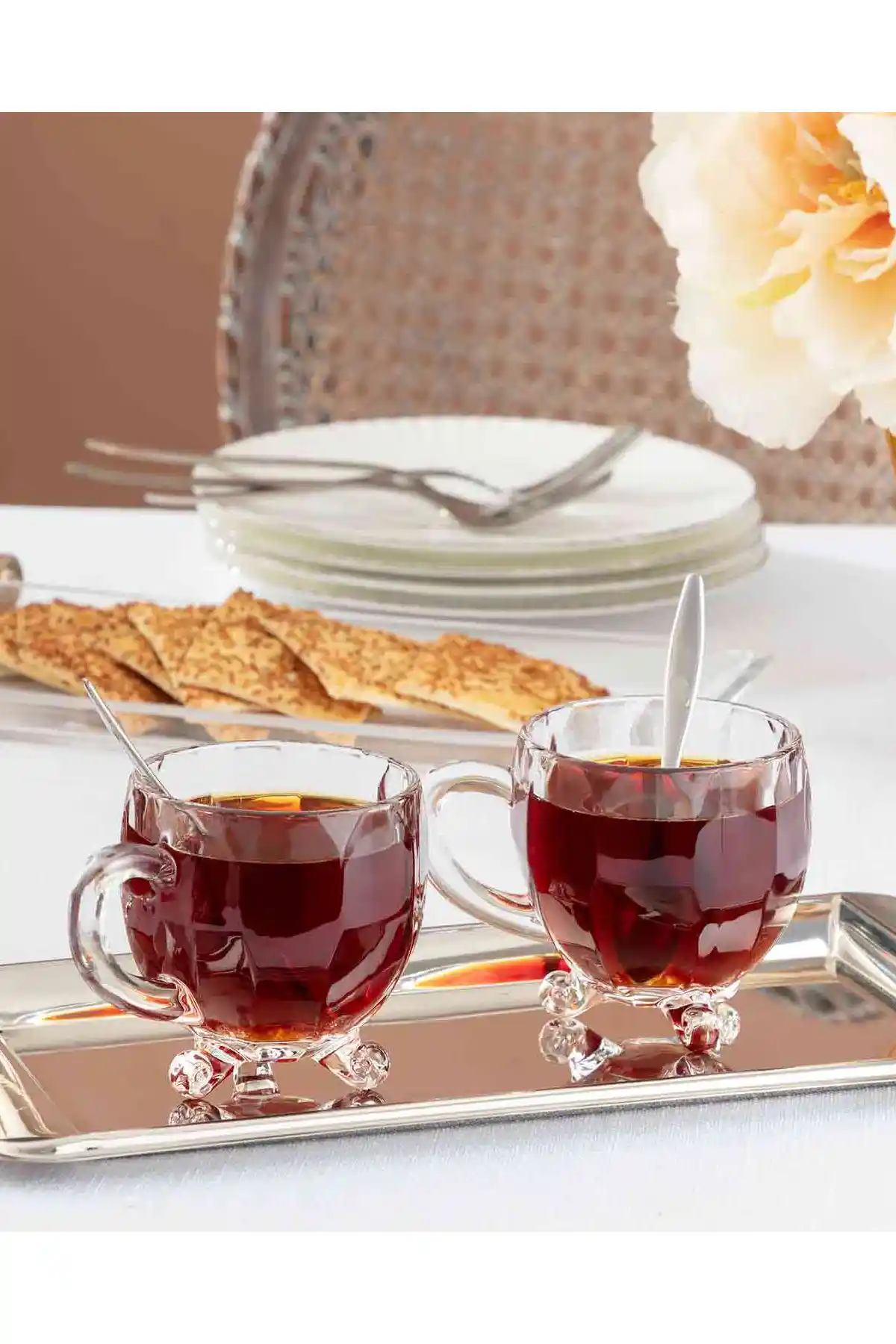 Madame Coco Porselen Çay Fincanlarıyla Ev Dekorasyonunda Zarafet ve İşlevsellik