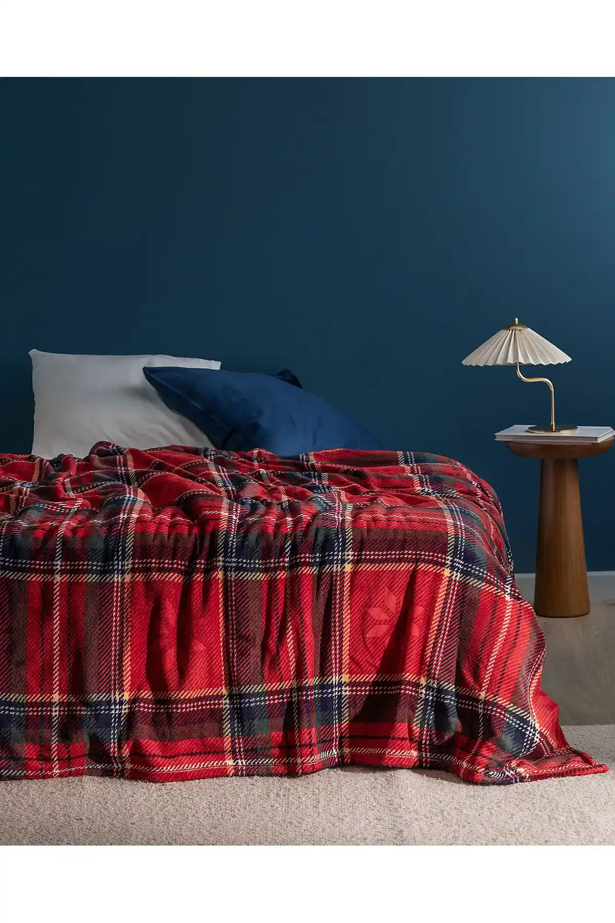 Madame Coco Tek Kişilik Battaniyelerle Dekorasyonda Zarafet ve Konforun Buluşması