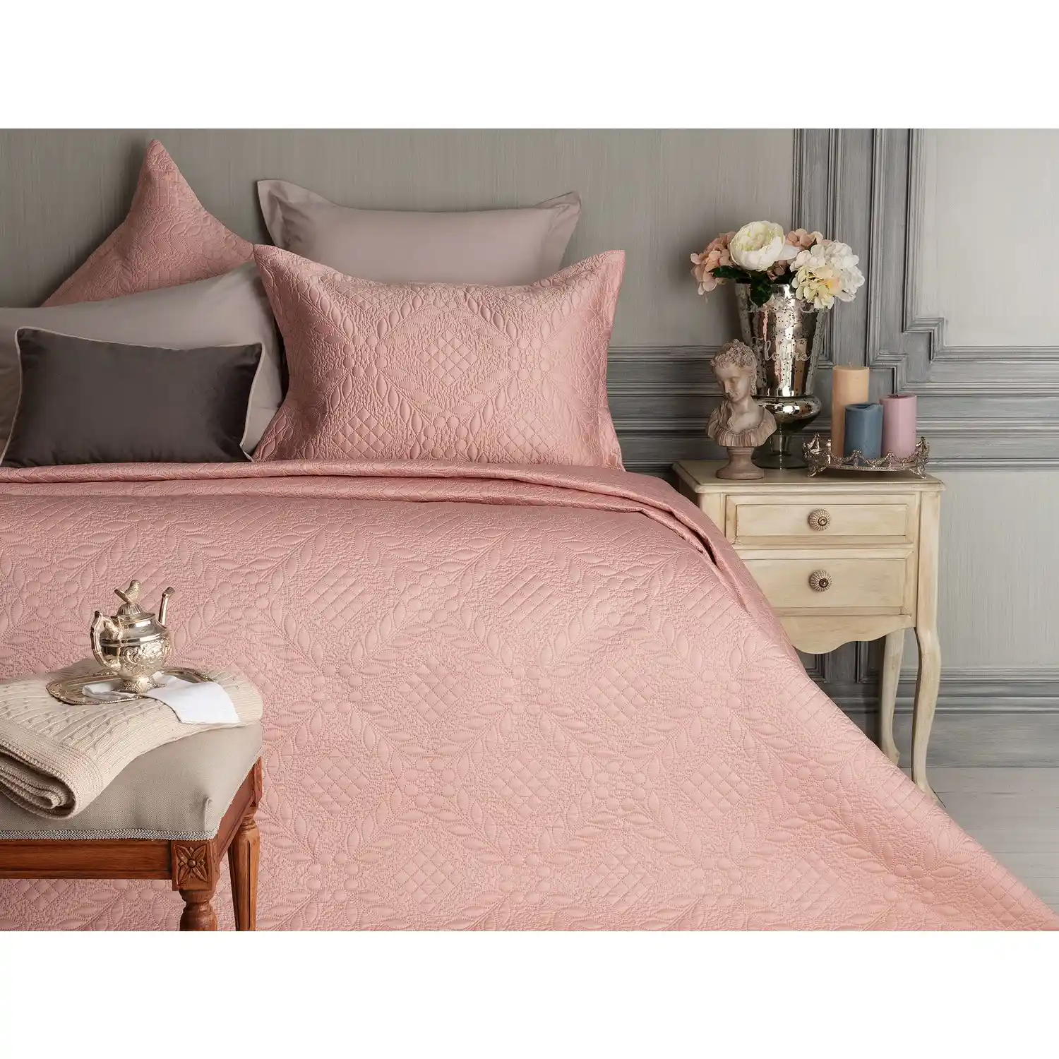 Madame Coco Yatak Örtüleri ile Ev Dekorasyonunda Şıklık ve Konforun En İyi Seçenekleri