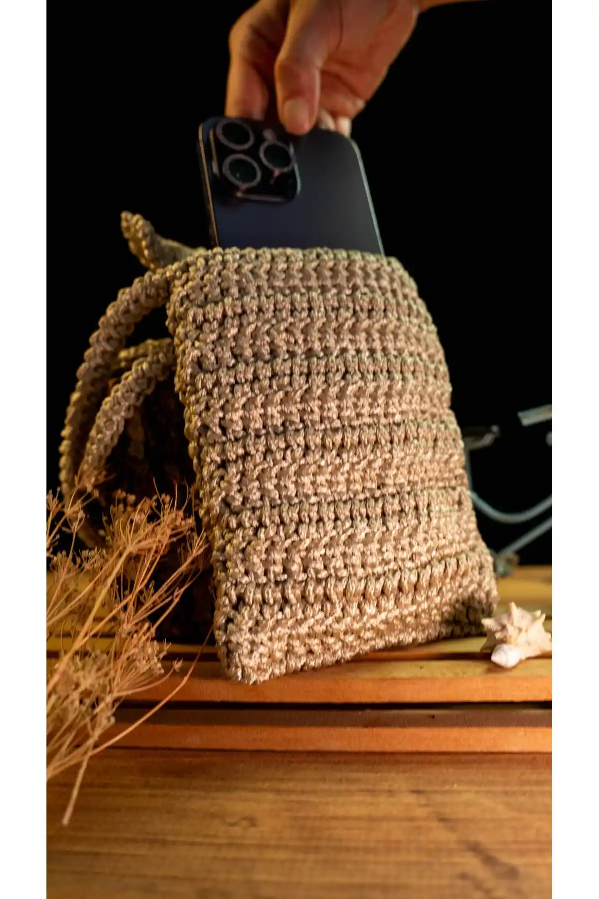 Makrome İpten Telefon Çantası Yapımı ve Dekoratif Kullanım İpuçları