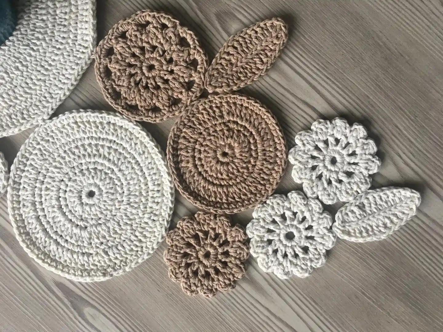 Makrome Runner Modelleri ile Dekorasyonunuza Şıklık Katmanın Yolları