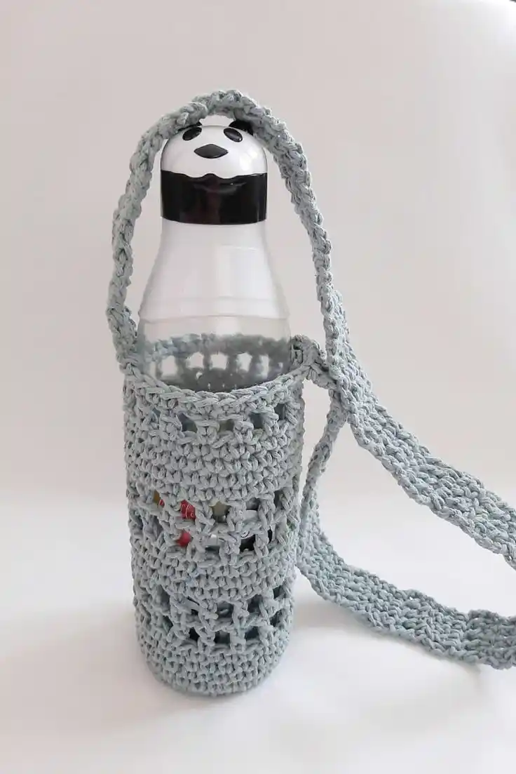 Makrome Su Şişesi Kılıfı ile Dekorasyonda Yaratıcı ve Doğal Dokunuşlar