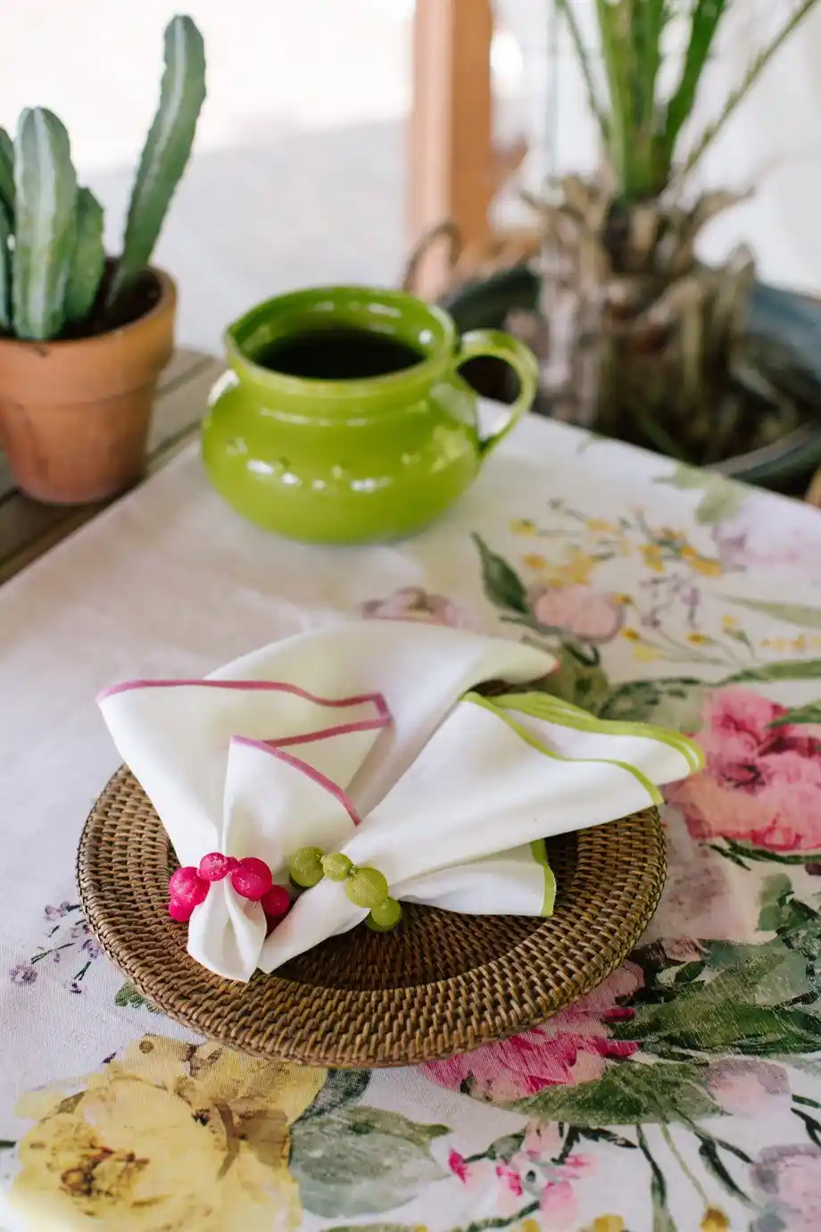 Masa Örtüleri ile Dekorasyonda Zarafetin Anahtarı ve Stil Yaratma İpuçları