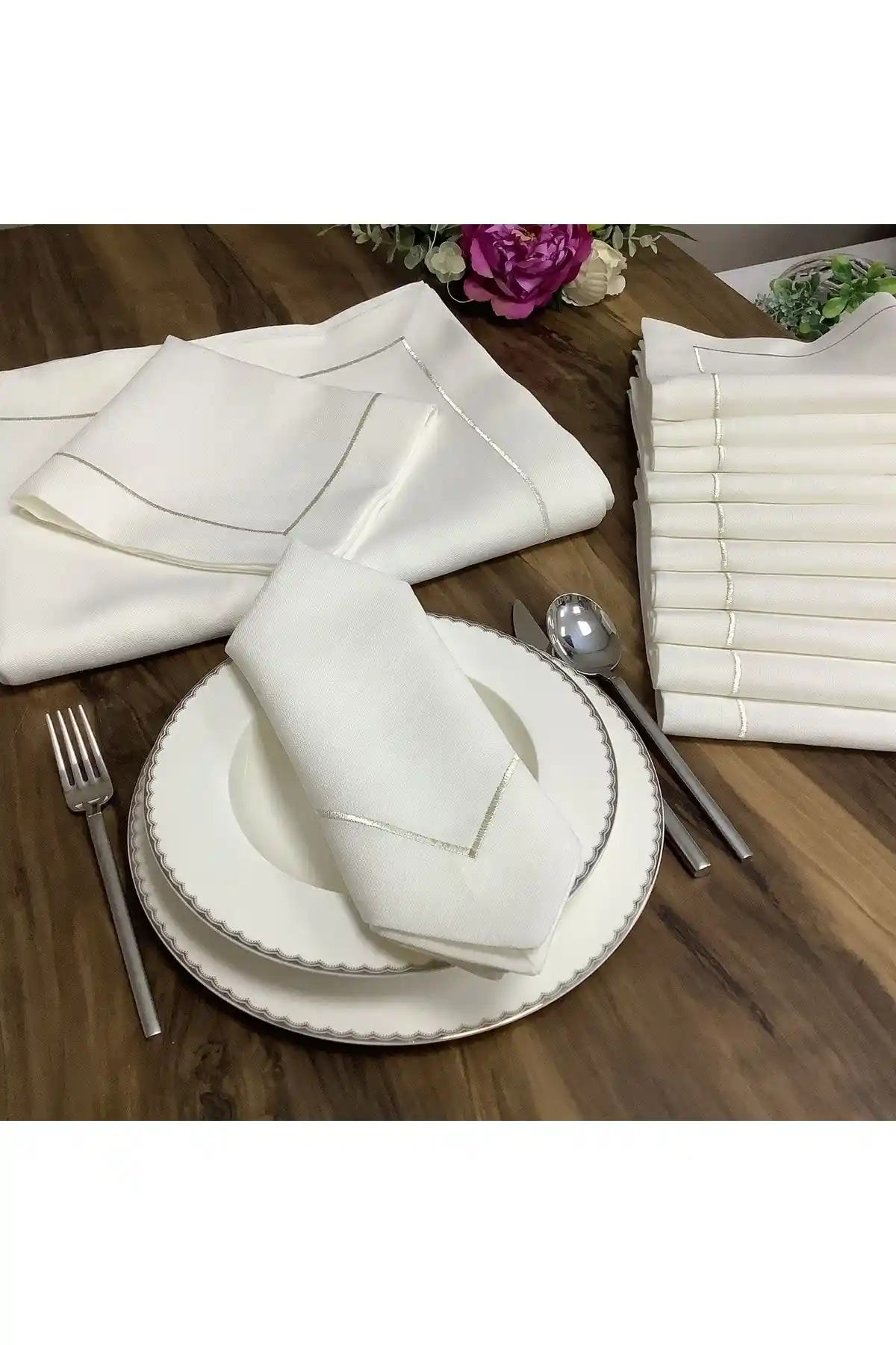 Masa Örtüsü ve Peçete Takımı Seçimi ile Dekorasyonda Şıklık ve İşlevsellik Sağlama