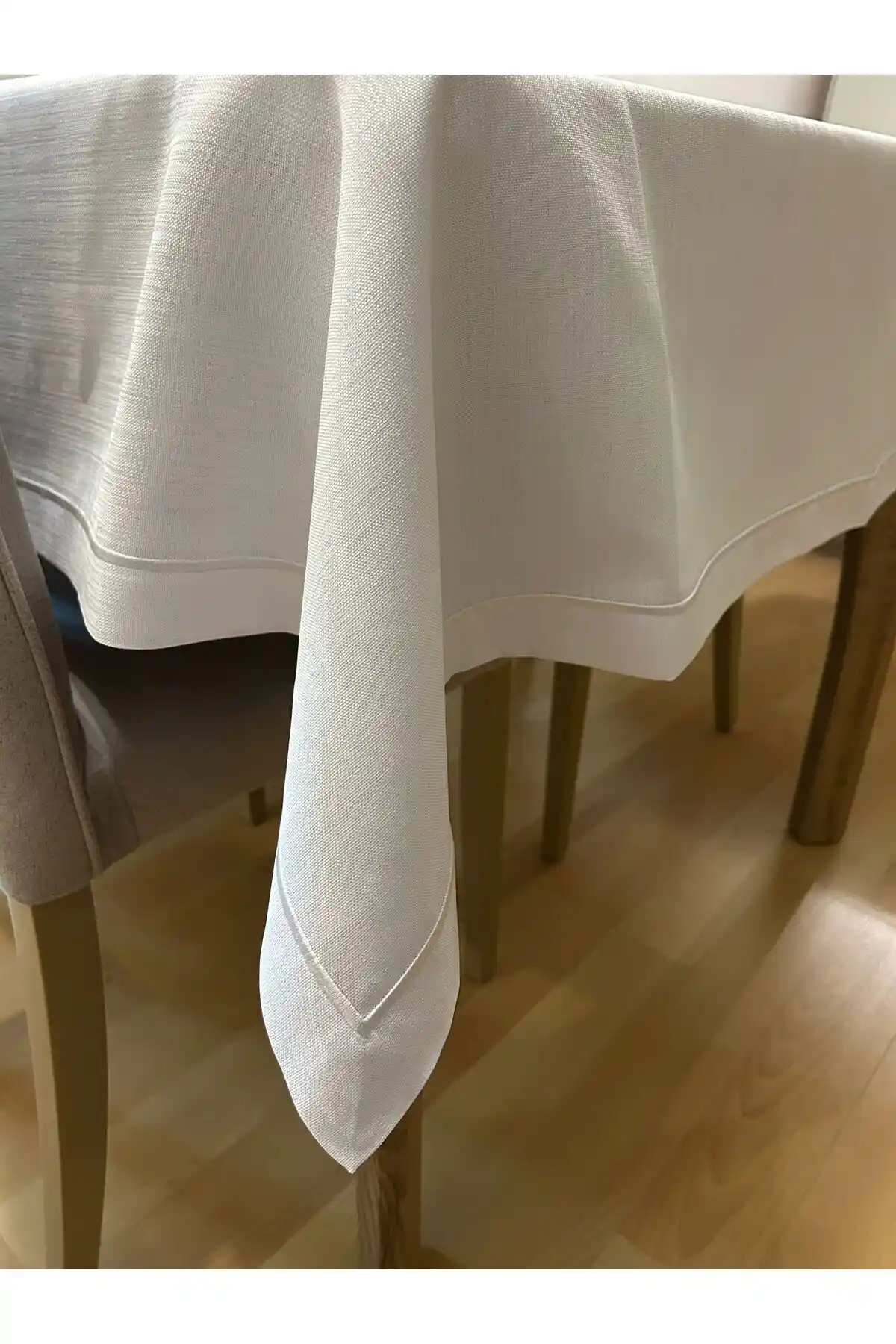 Masa Örtüsü ve Peçete Takımlarıyla Sofralarınıza Şıklık Katmanın Yolları